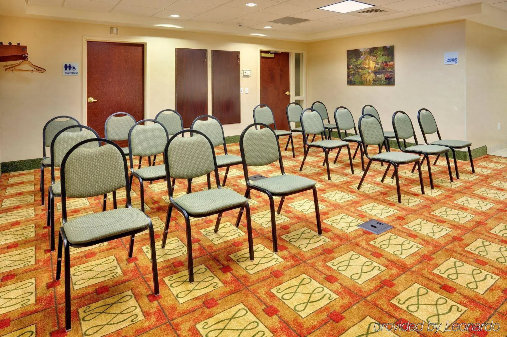 Holiday Inn Express & Suites Bradley Airport by IHG