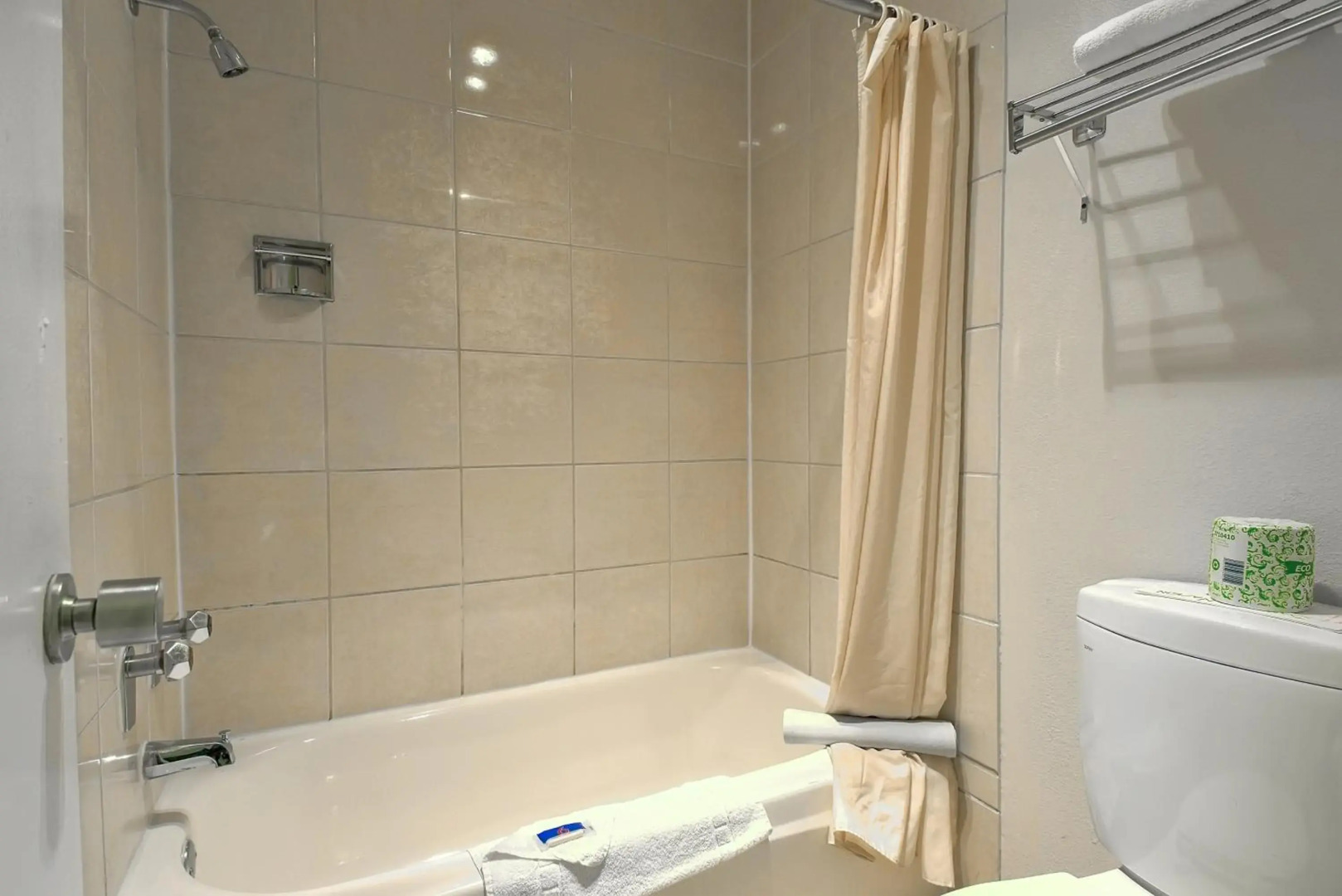 Motel 6 Claremont, CA