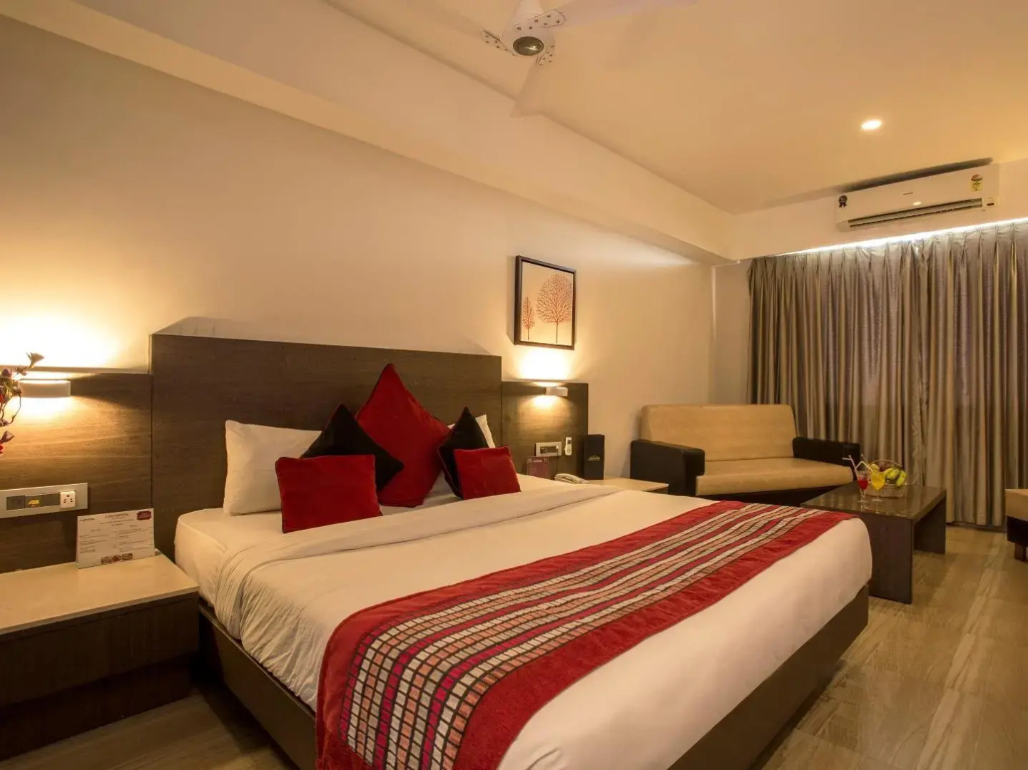 Milestone Hotel And Banquets