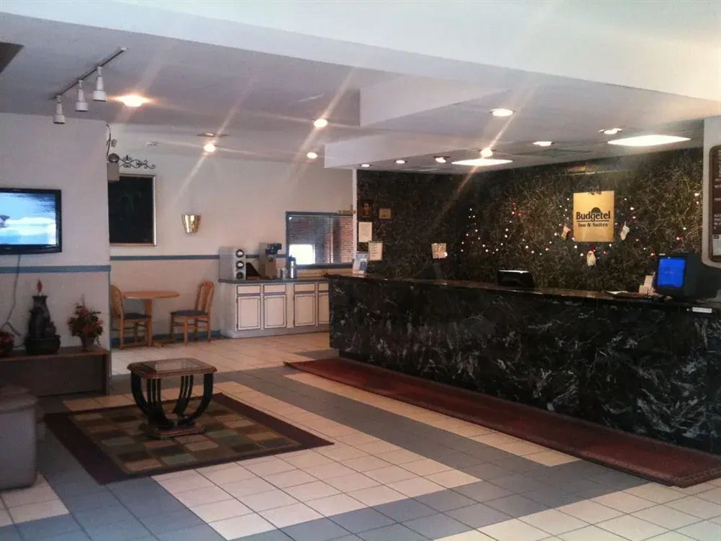 Americas Best Value Inn & Suites