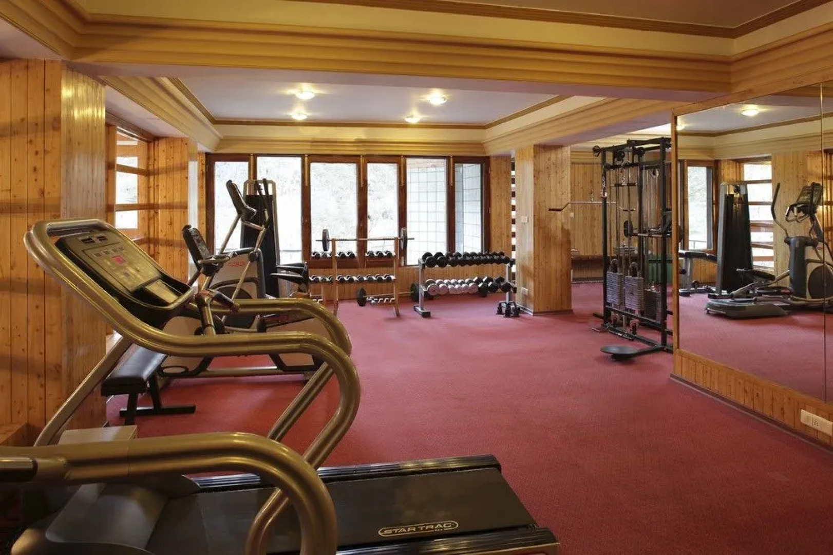 Manu Allaya Spa Resort