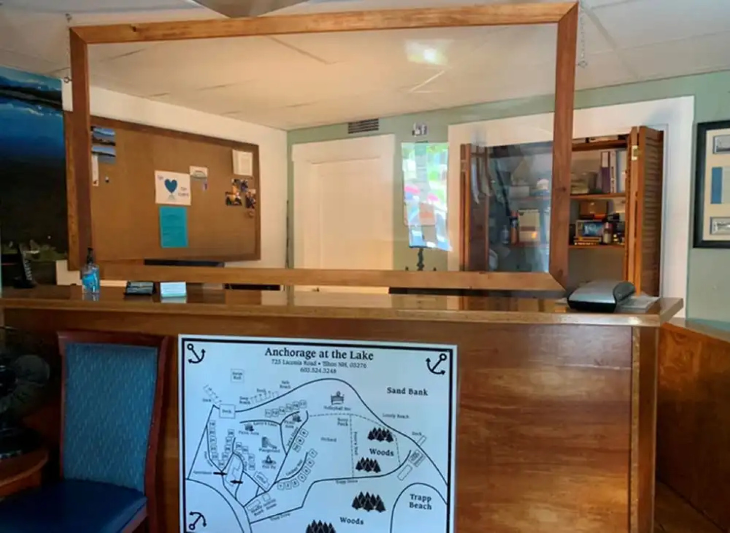 Anchorage at the Lake