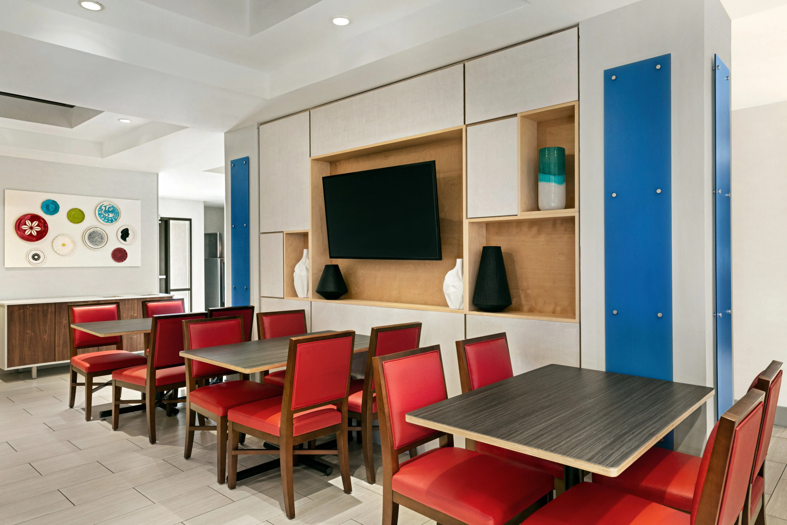 Holiday Inn Exp Stes Shawnee