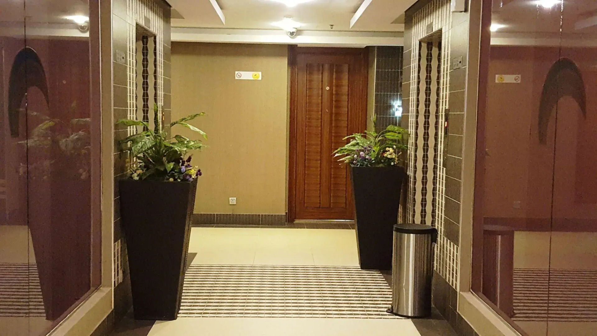 Beach Hotel Apartment