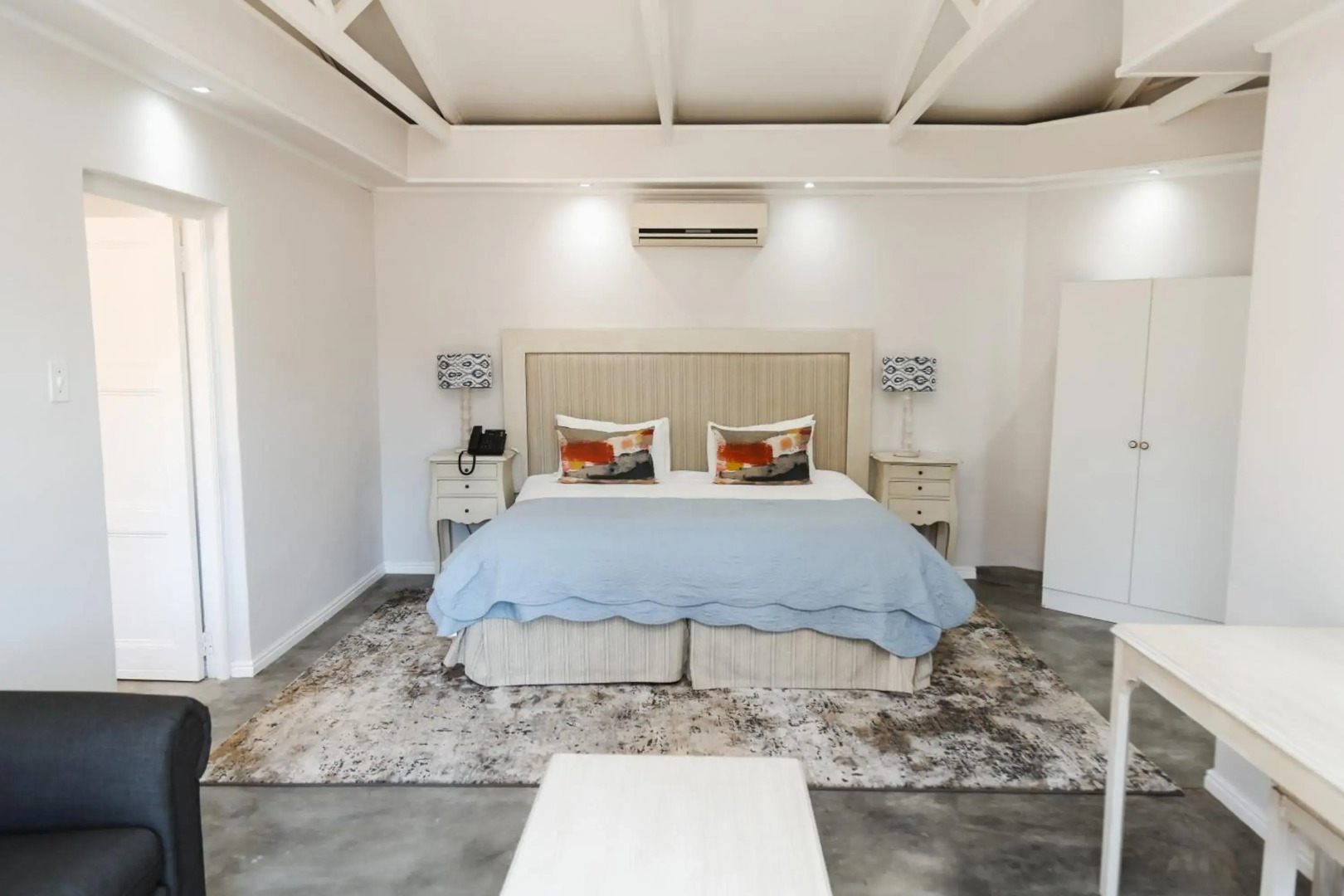 Le Pommier Wine Estate