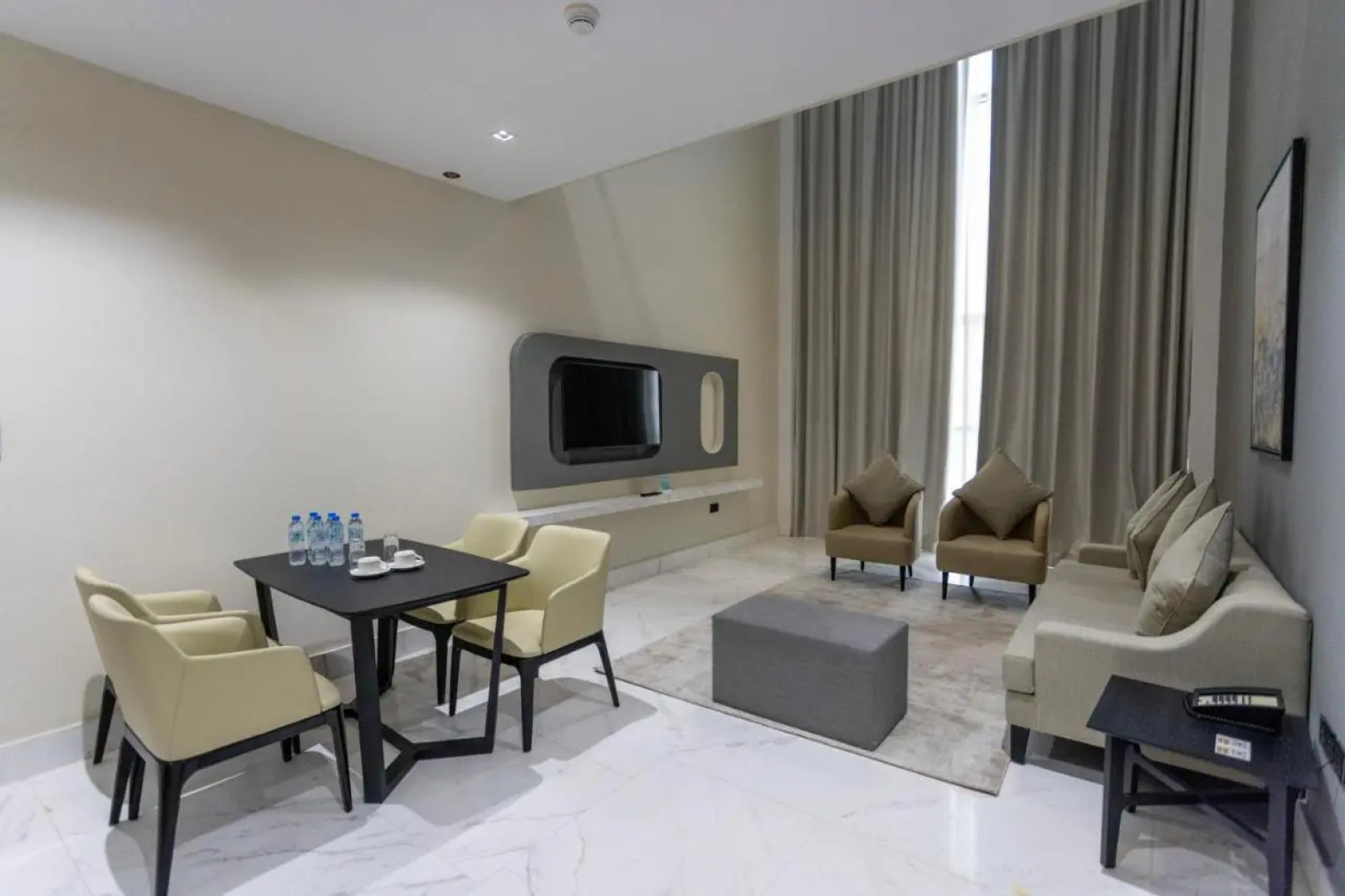 Alberni Hotel and Resort