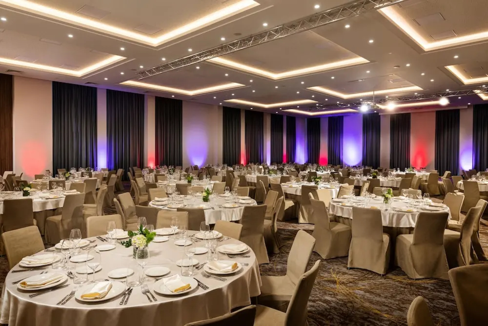 Kings Valley Medical & Spa Hotel