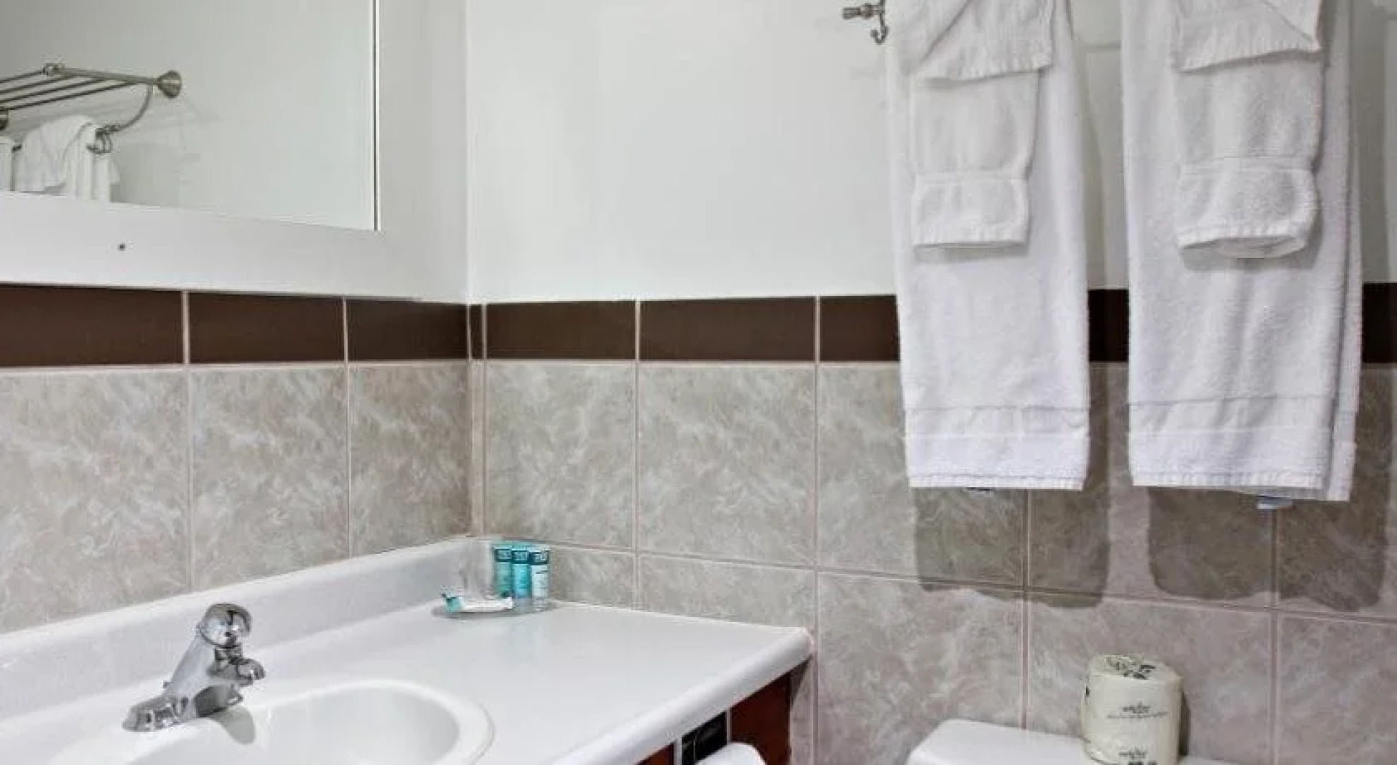 Sportsman's Inn Resort & Marina