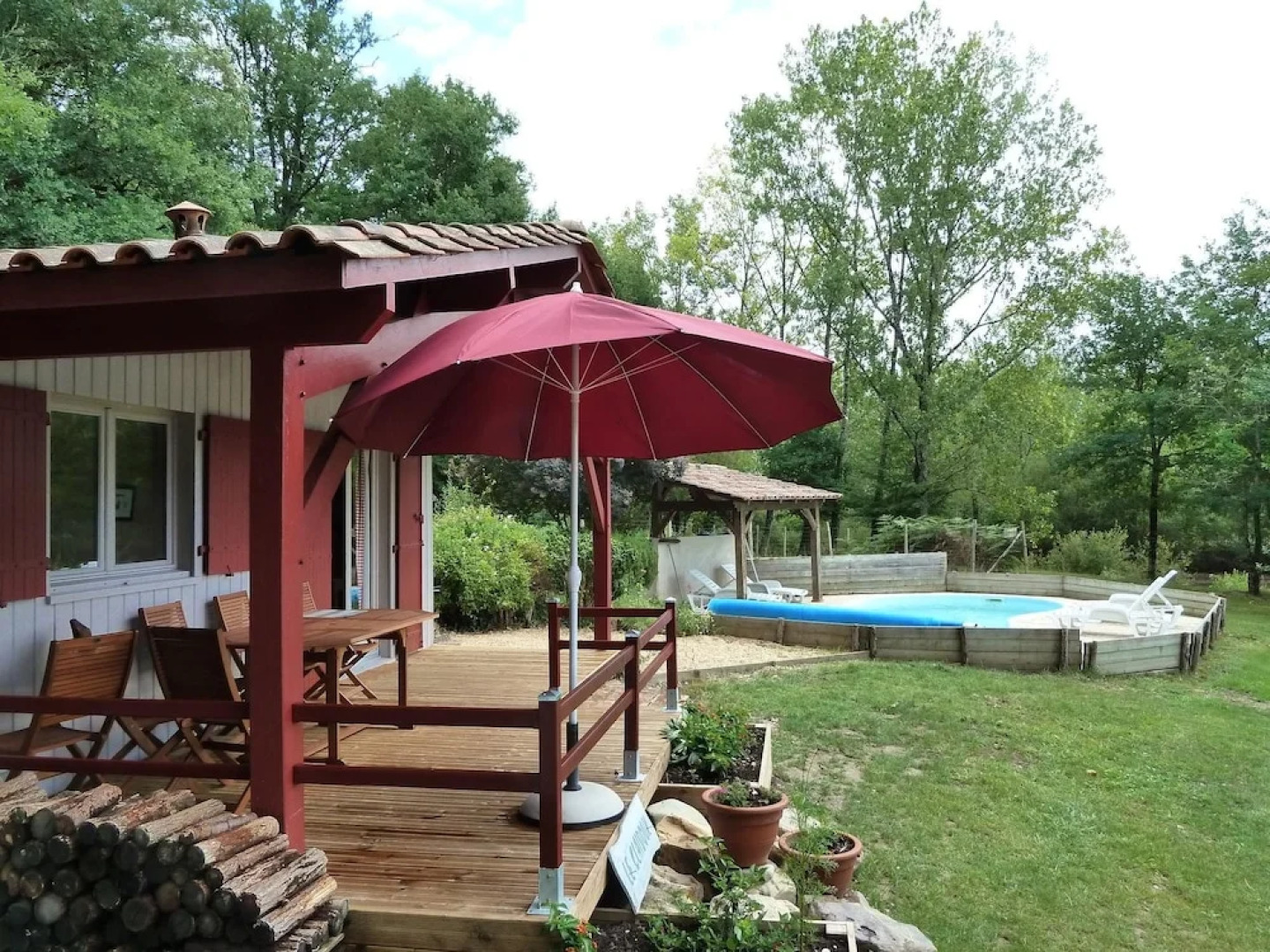 Villa With 2 Bedrooms in Saint-laurent-des-hommes, With Wonderful Lake