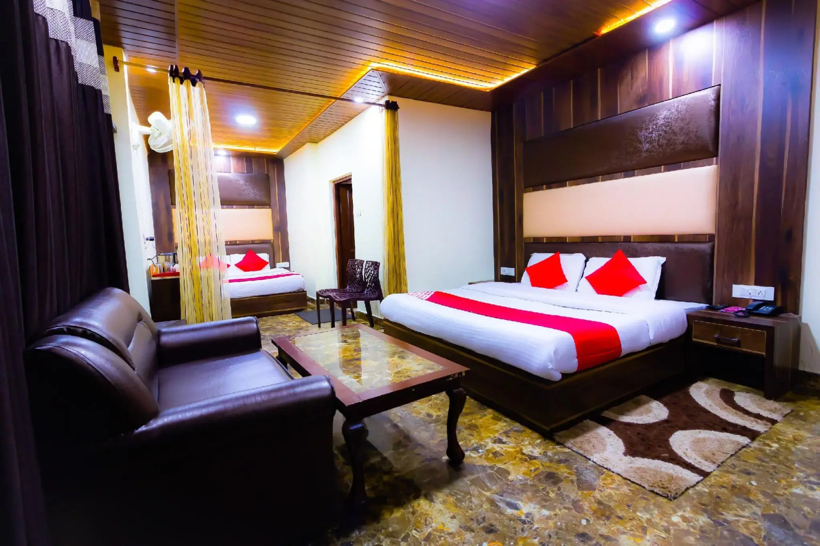 Hotel Himdhara