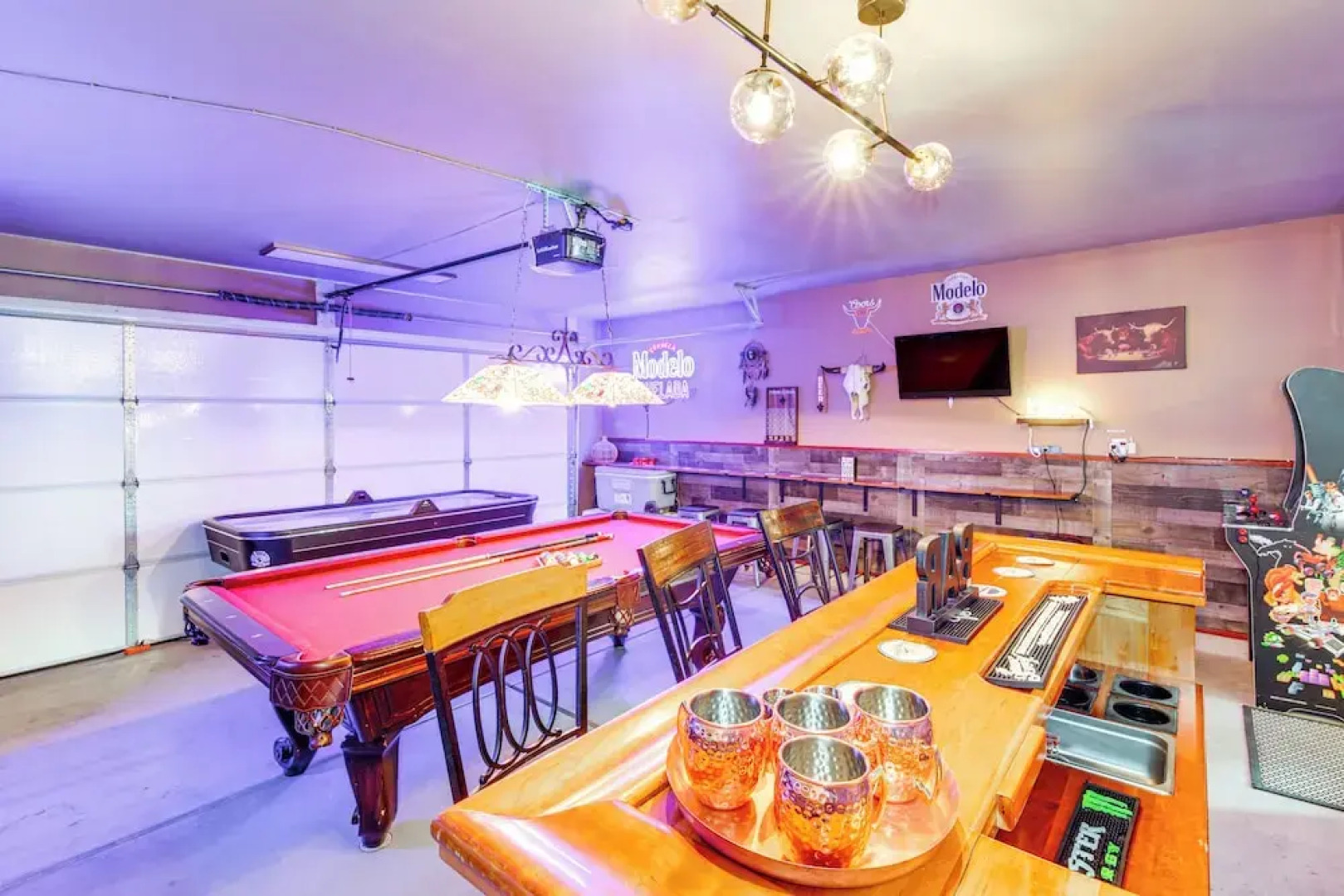 Welcoming Bullhead City Home w/ Pool & Game Room!