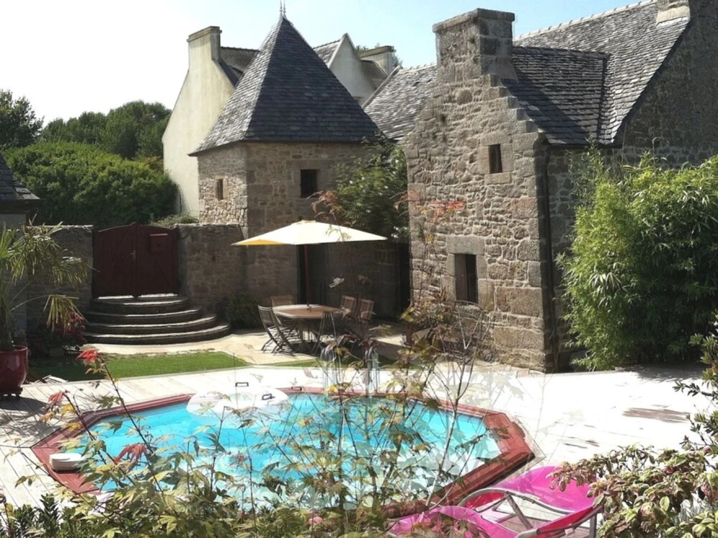 Beautifully Restored Farmhouse With Private Pool, Situated in a Quiet Location