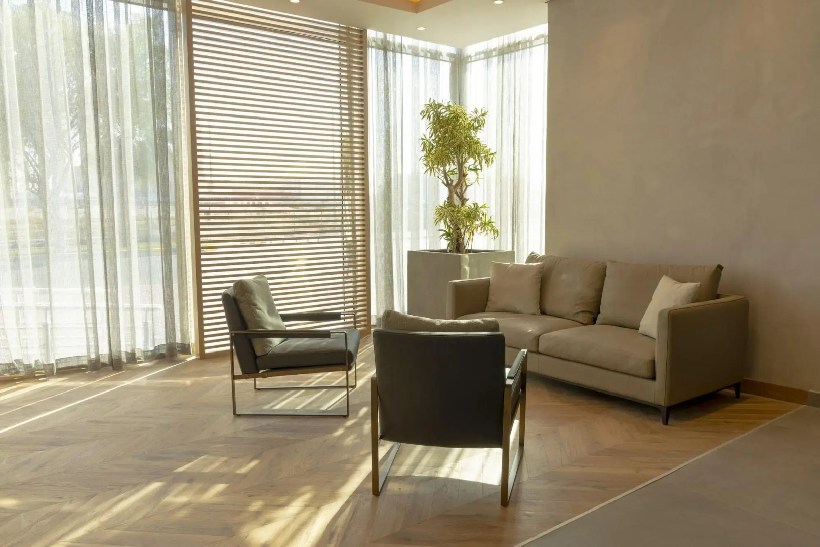 Отель Mövenpick Jumeirah Village Triangle