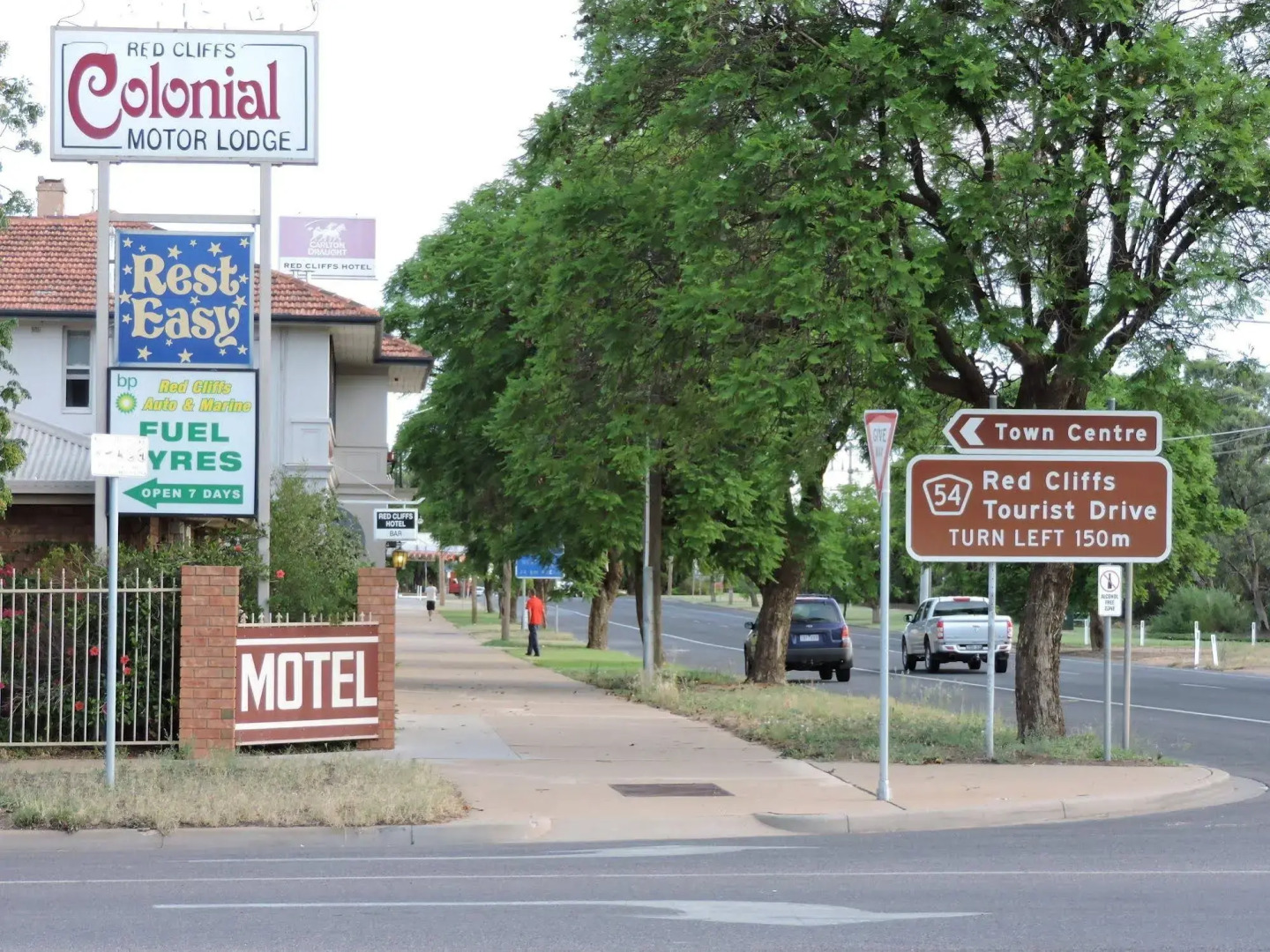 Red Cliffs Colonial Motor Lodge