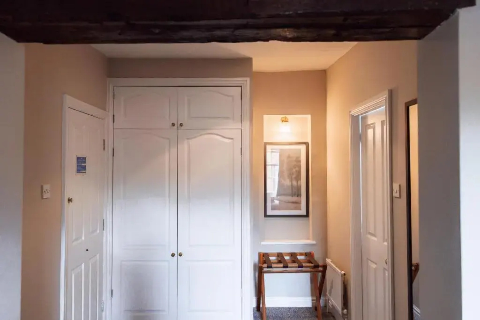 The Raven Hotel