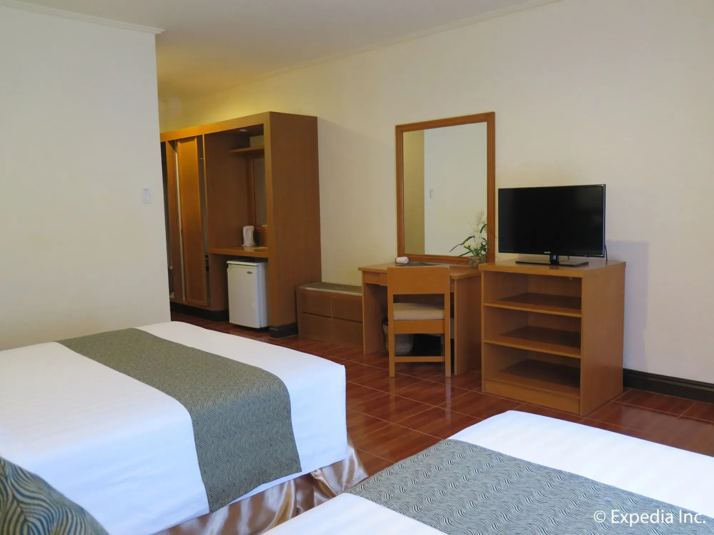 The Suites at Mount Malarayat