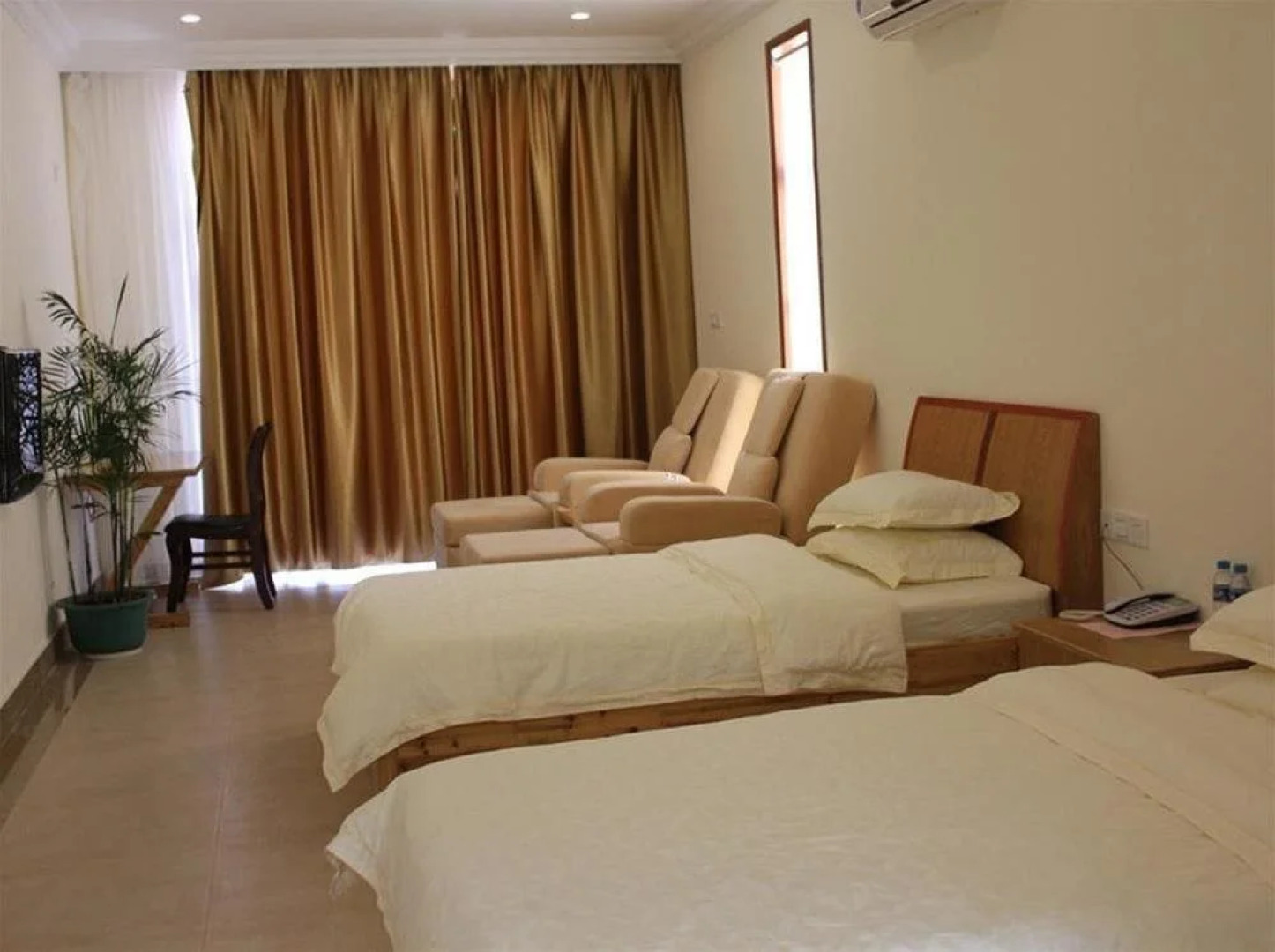 Yichang Changyang North Island Hotel