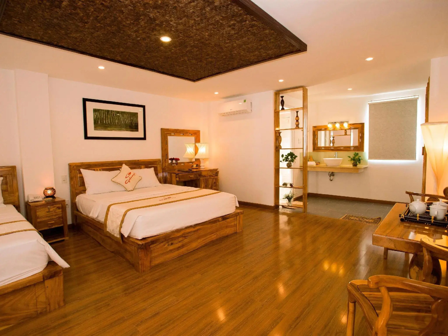 Rex Hotel and Apartment