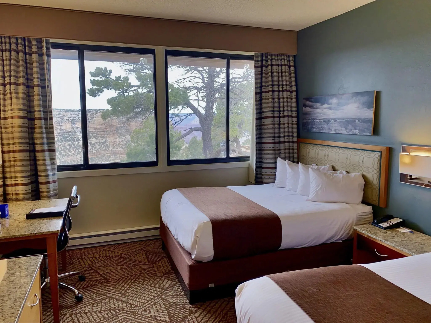 Thunderbird Lodge - Inside the Park