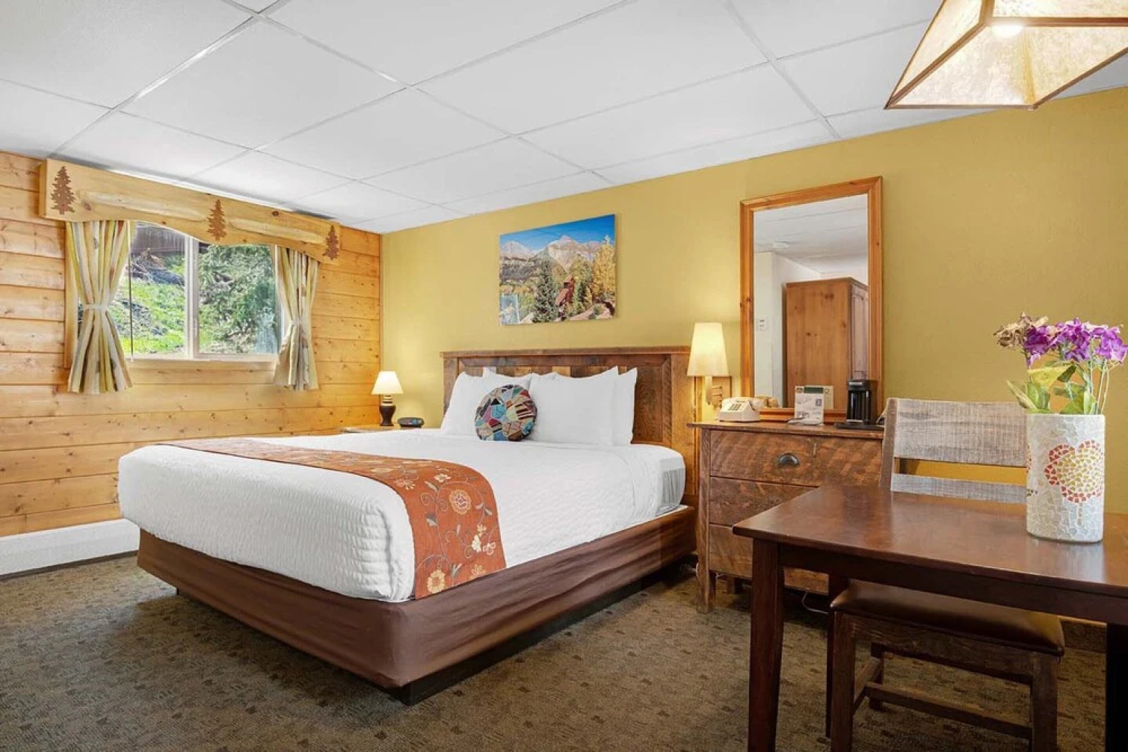 Box Canyon Lodge And Hot Springs