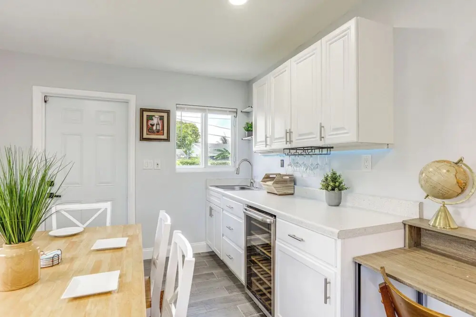 Lake Worth Retreat w/ Fire Pit: 5 Mi to Beaches!