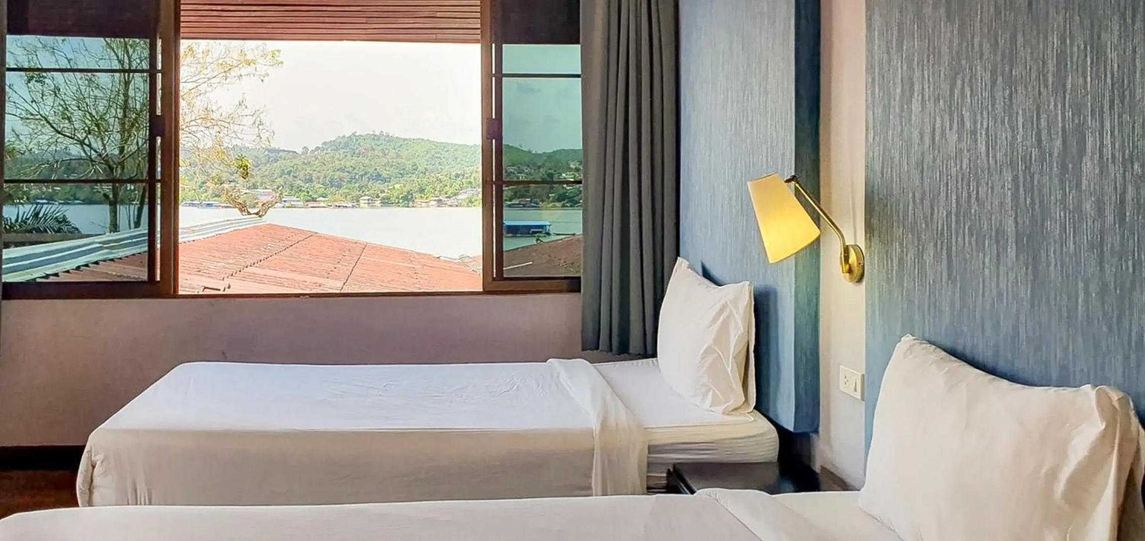 Phornpailin Riverside Resort