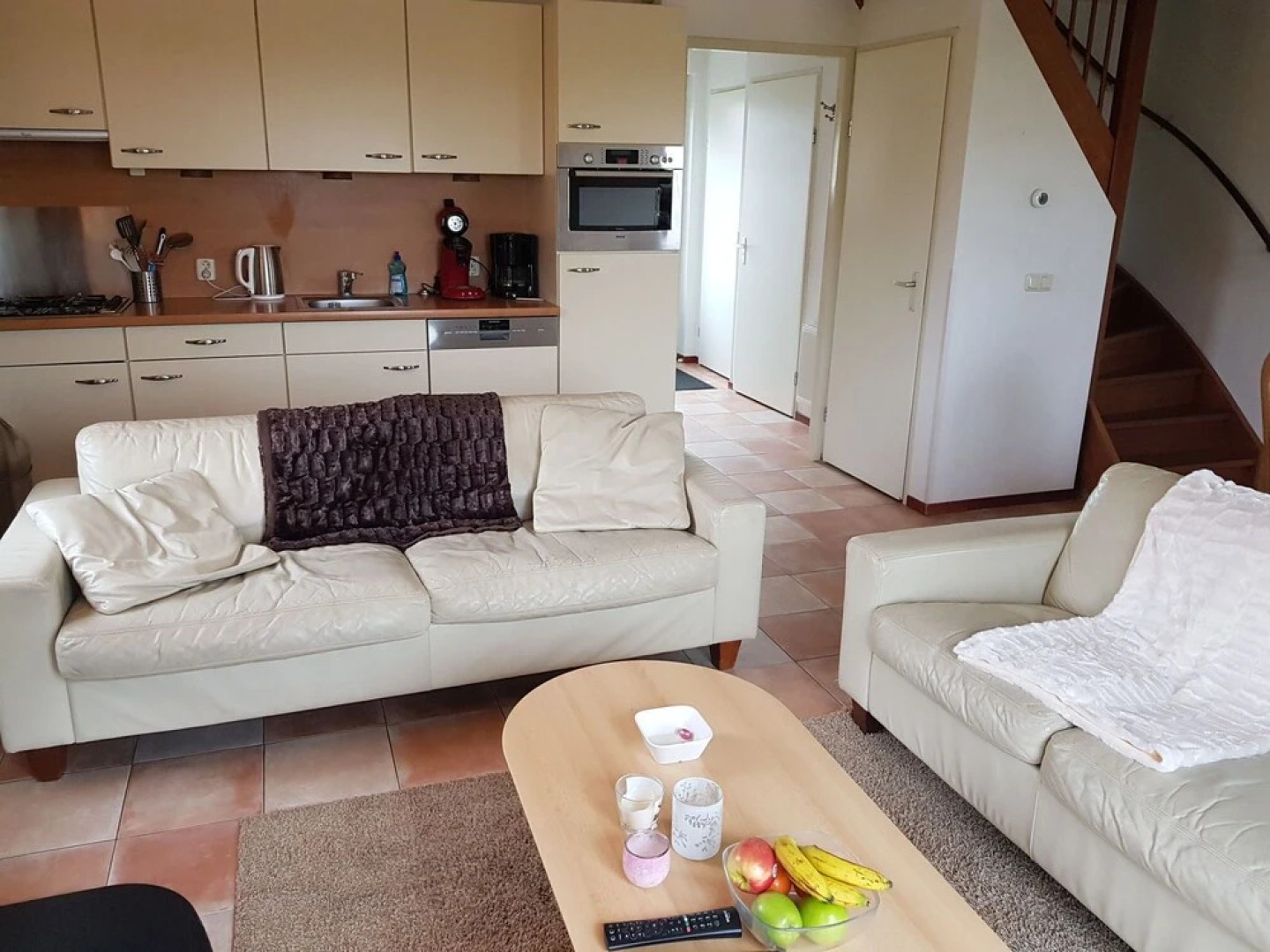 Nice Holiday Home with Sauna & Hot Tub near Wadden Sea