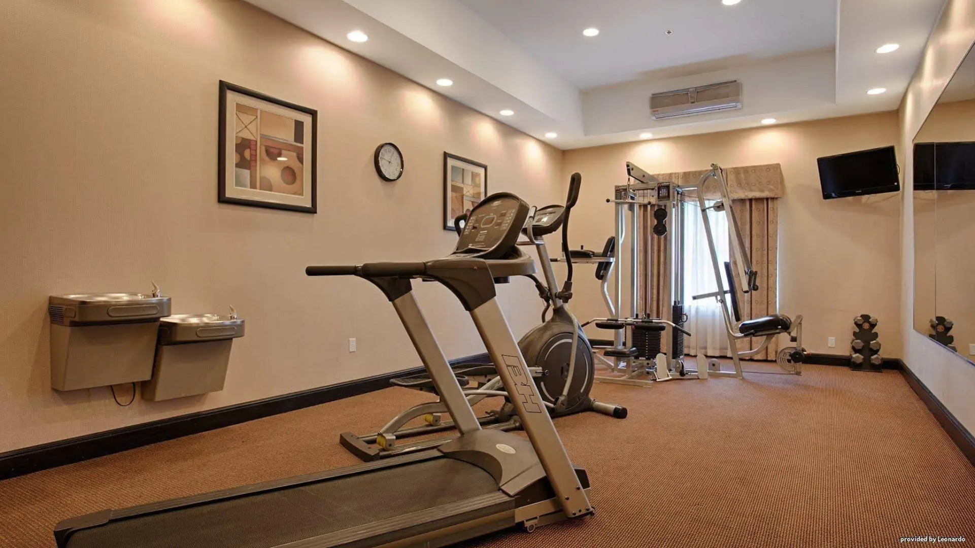 Red Roof Inn & Suites Longview