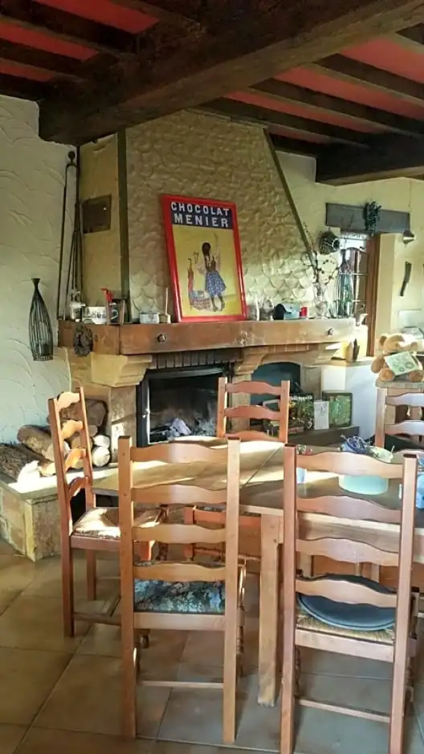 BASSE-COUR DE MONTIN au 256 chemin de la rocaille à 38510 VEZERONCE CURTIN