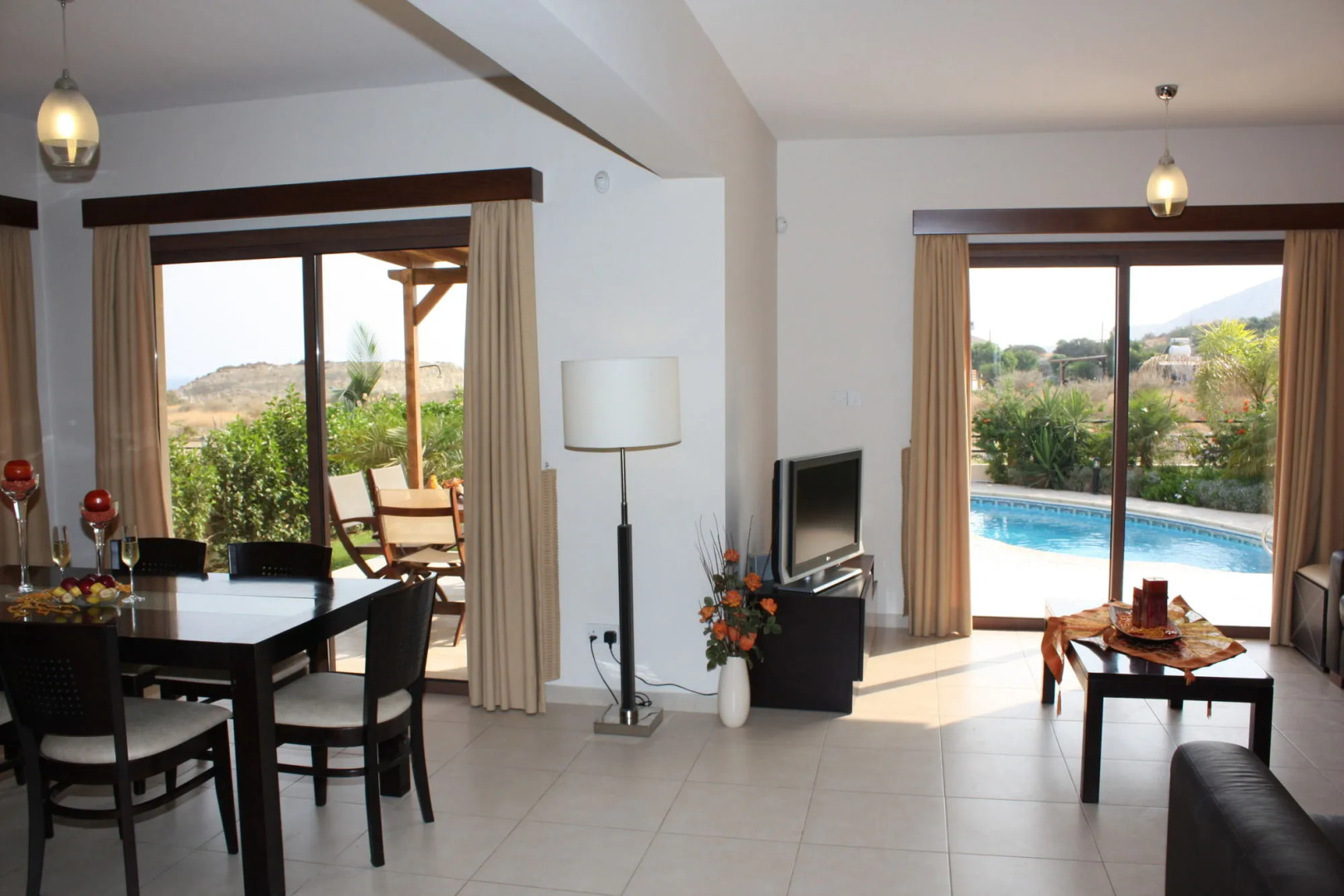 Vineland Holiday Villas