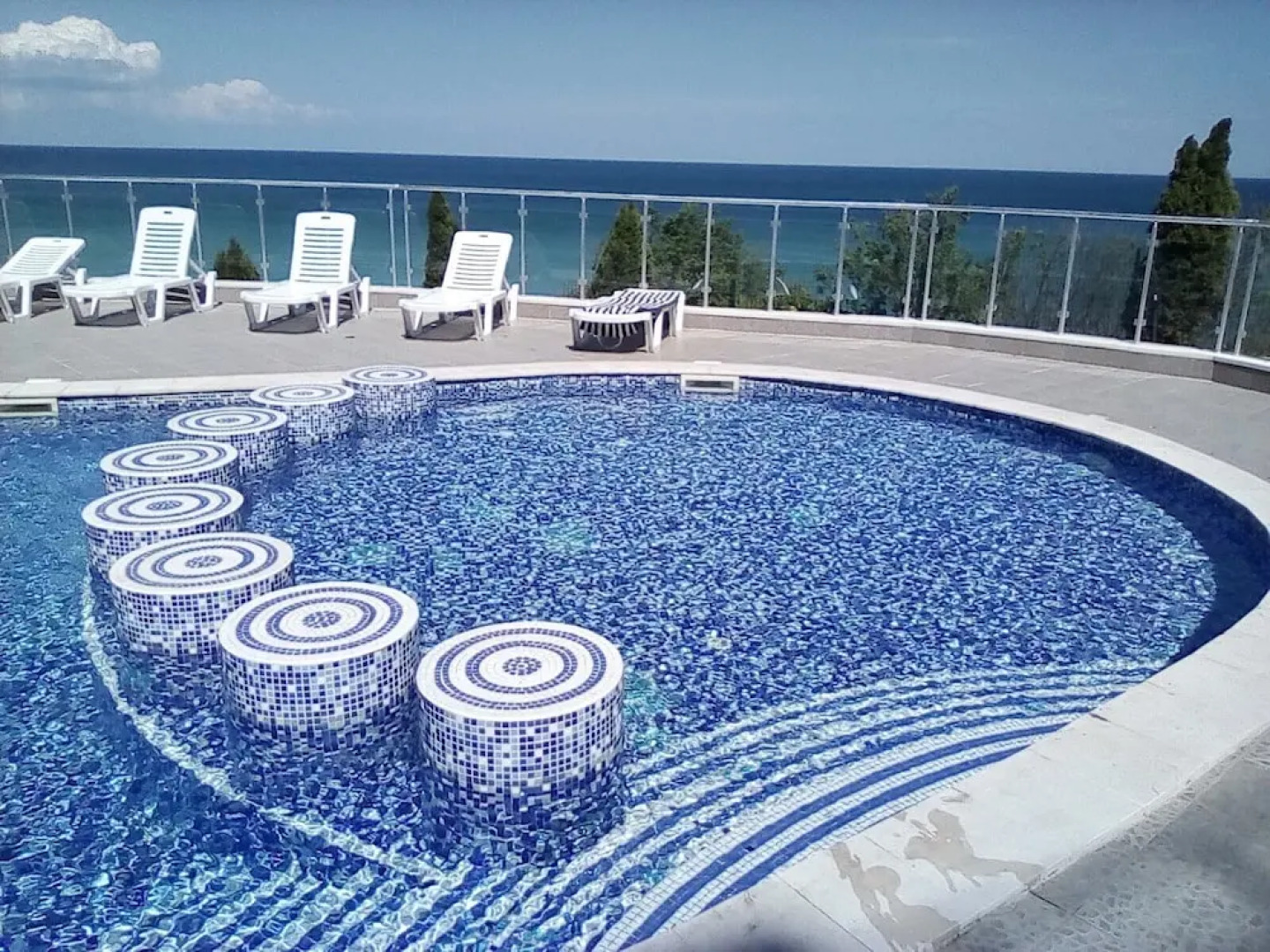 Silver Beach B16 Apartment