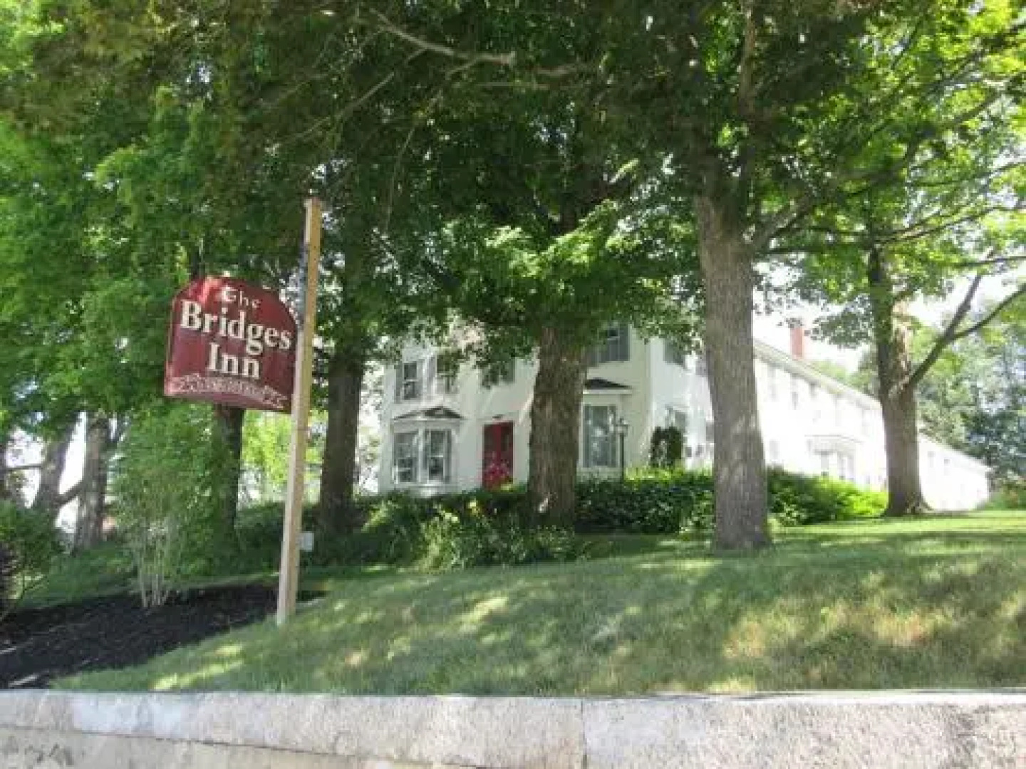 The Bridges Inn at Whitcomb House B&B