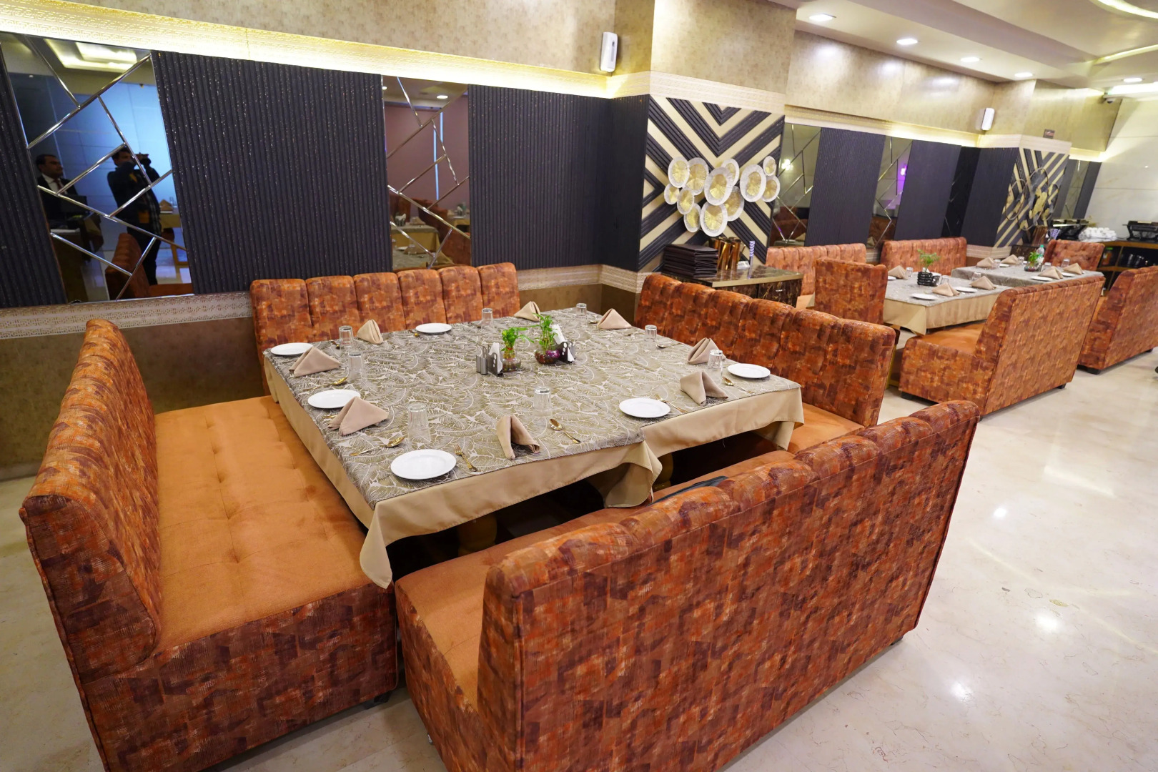 Hotel Idhayan Palace