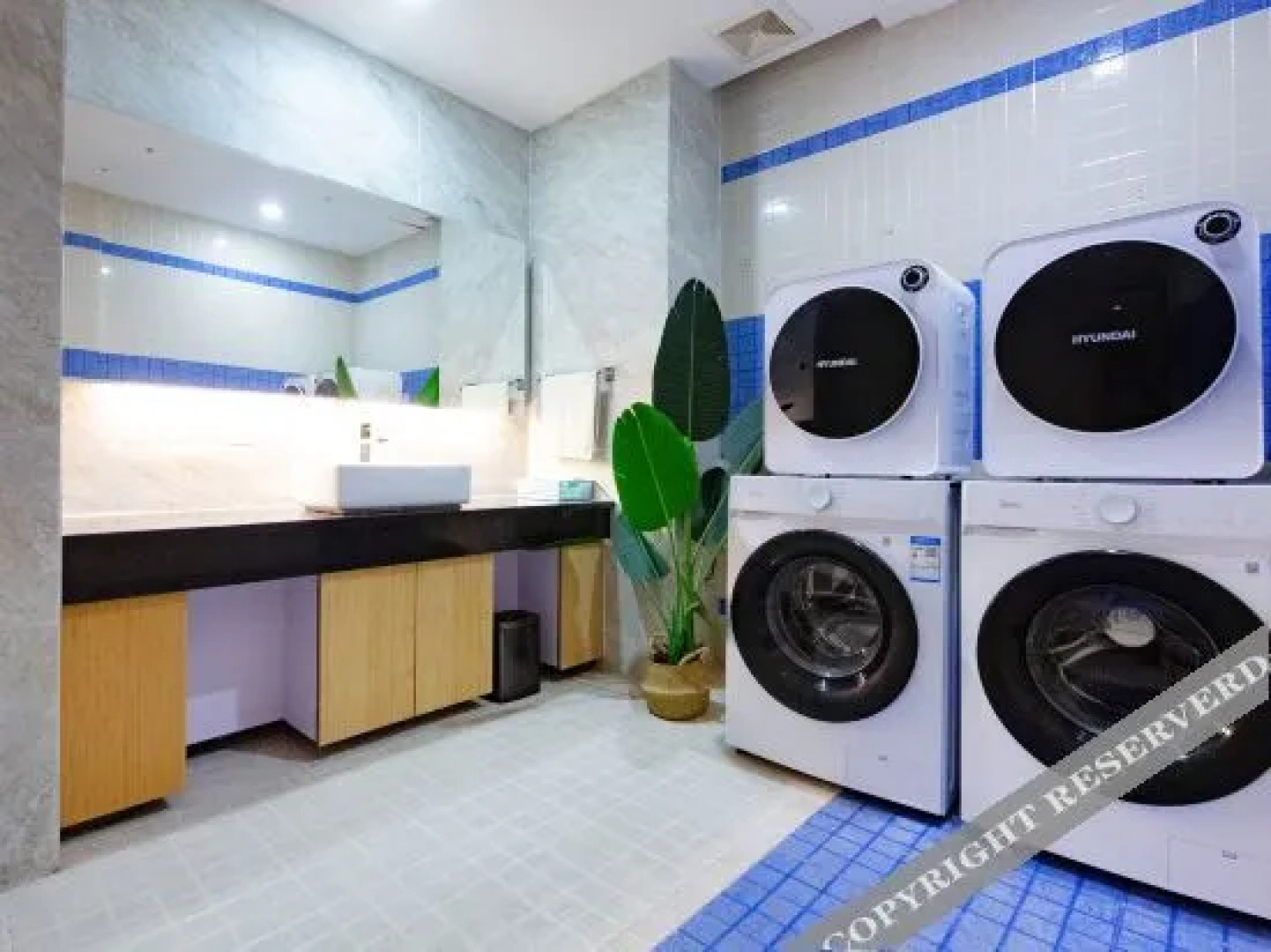 Starway Hotel (Baoding Wanbo Square)