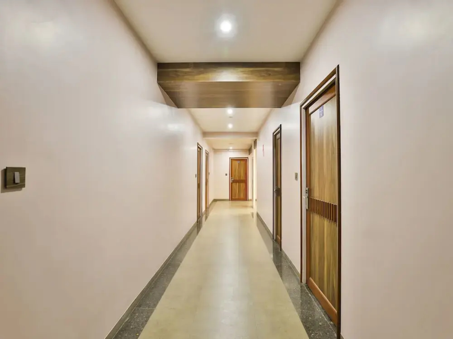 OYO 13420 Hotel Adendip Inn