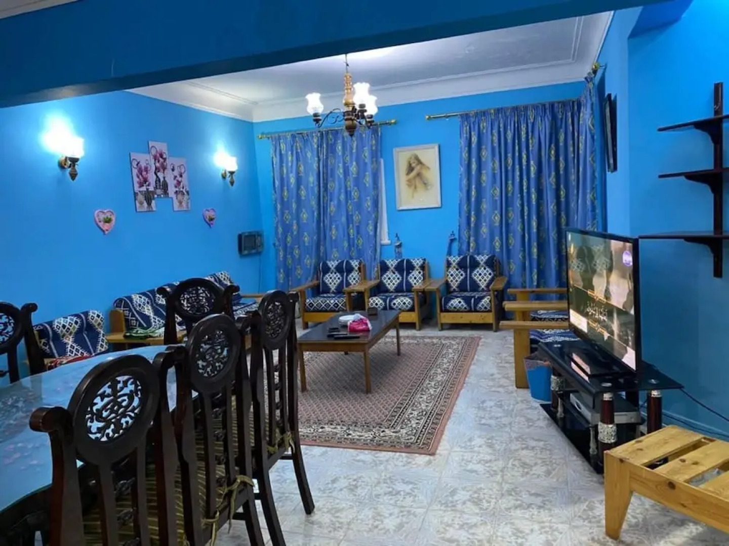 Blue House 4-bed Villa in North Coast Area