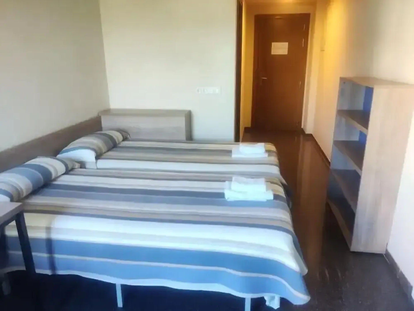 Colegio Mayor Resa Hernán Cortés - Centro Adscrito a REAJ