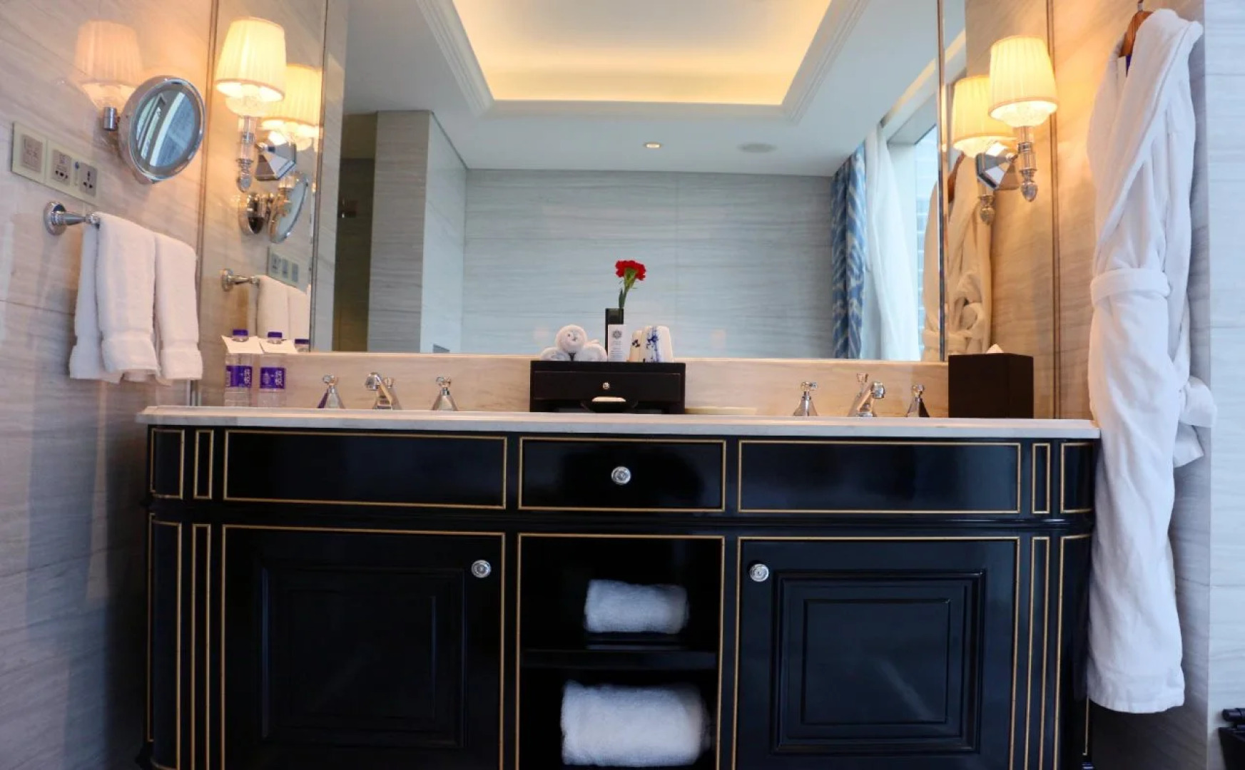 The Azure Qiantang, a Luxury Collection Hotel, Hangzhou