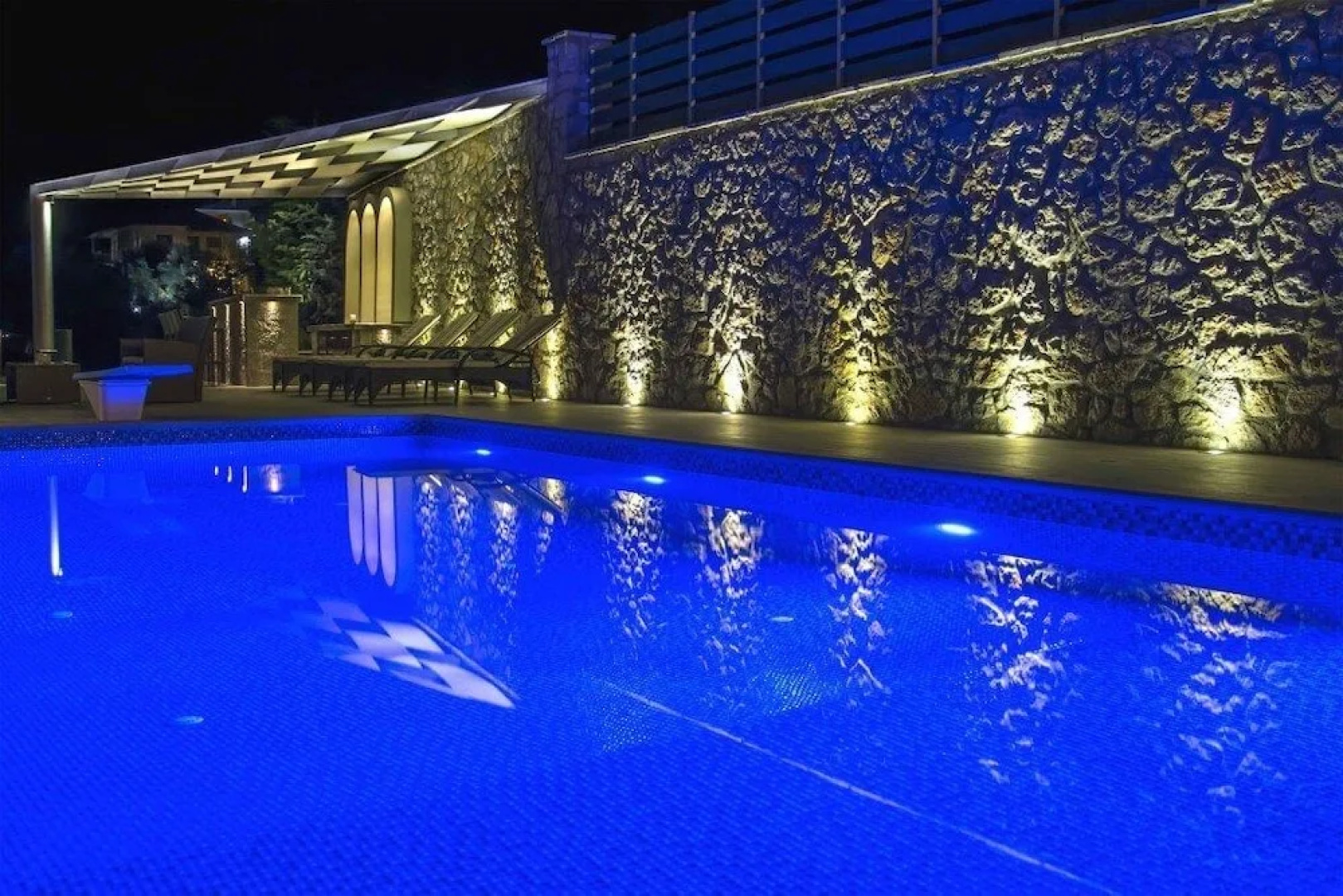 Luxurious Villa Kastro
