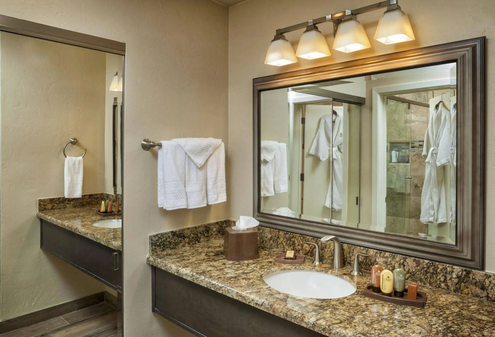 Scottsdale Plaza Resort