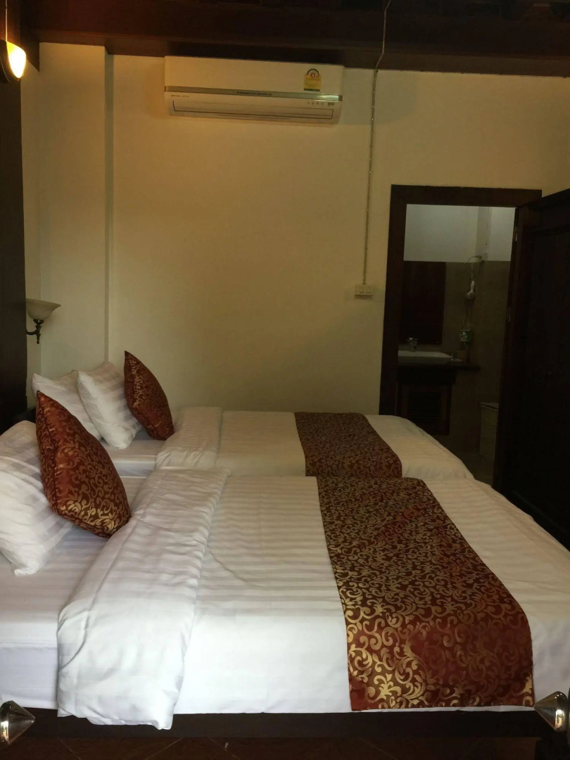 Wooden Charming Boutique Hotel