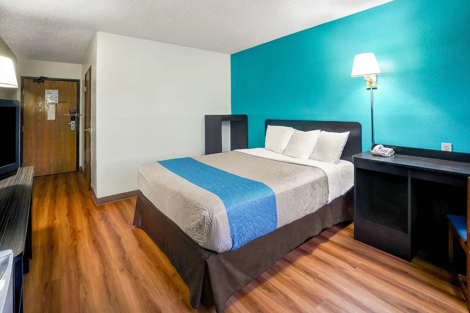 Motel 6 Montoursville, PA - Williamsport