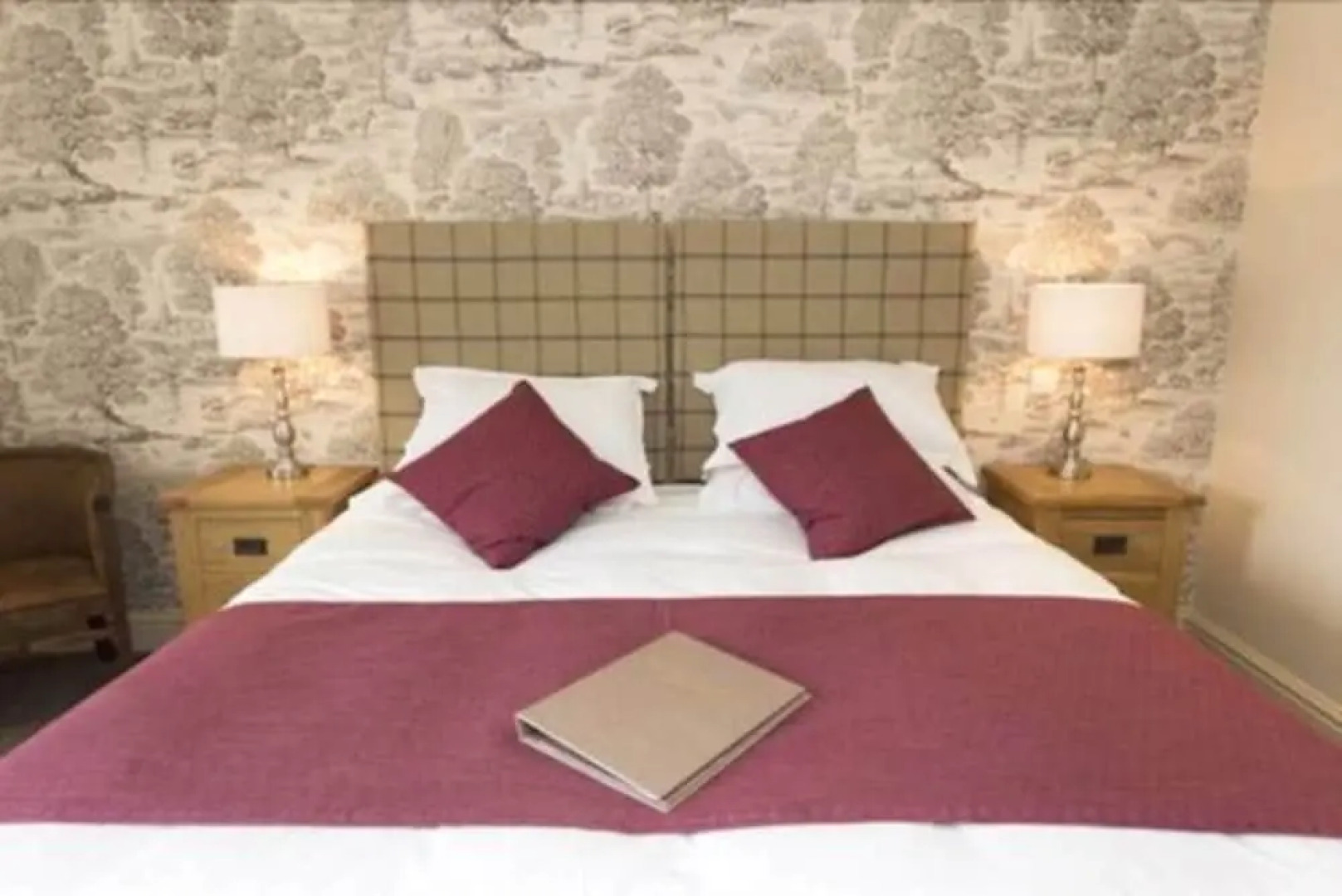 Crown Inn At Tolldown