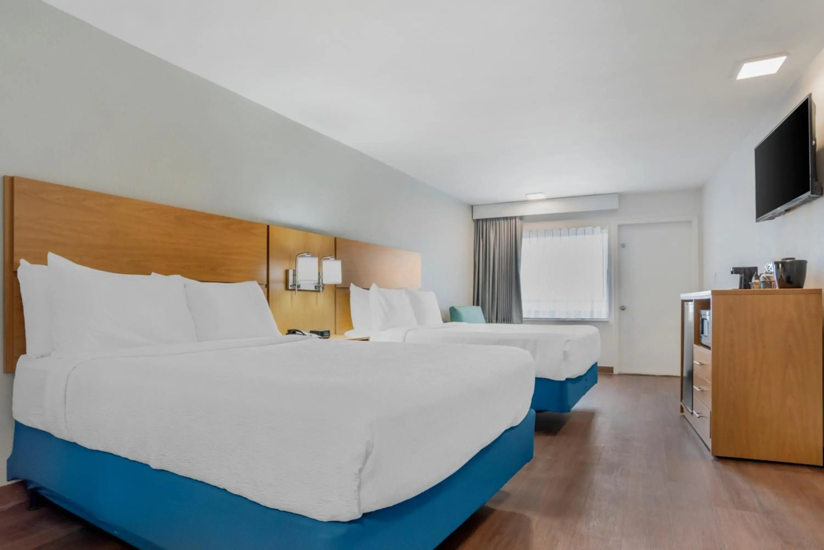 Chateau Beachfront Hotel, A By The Sea Resort
