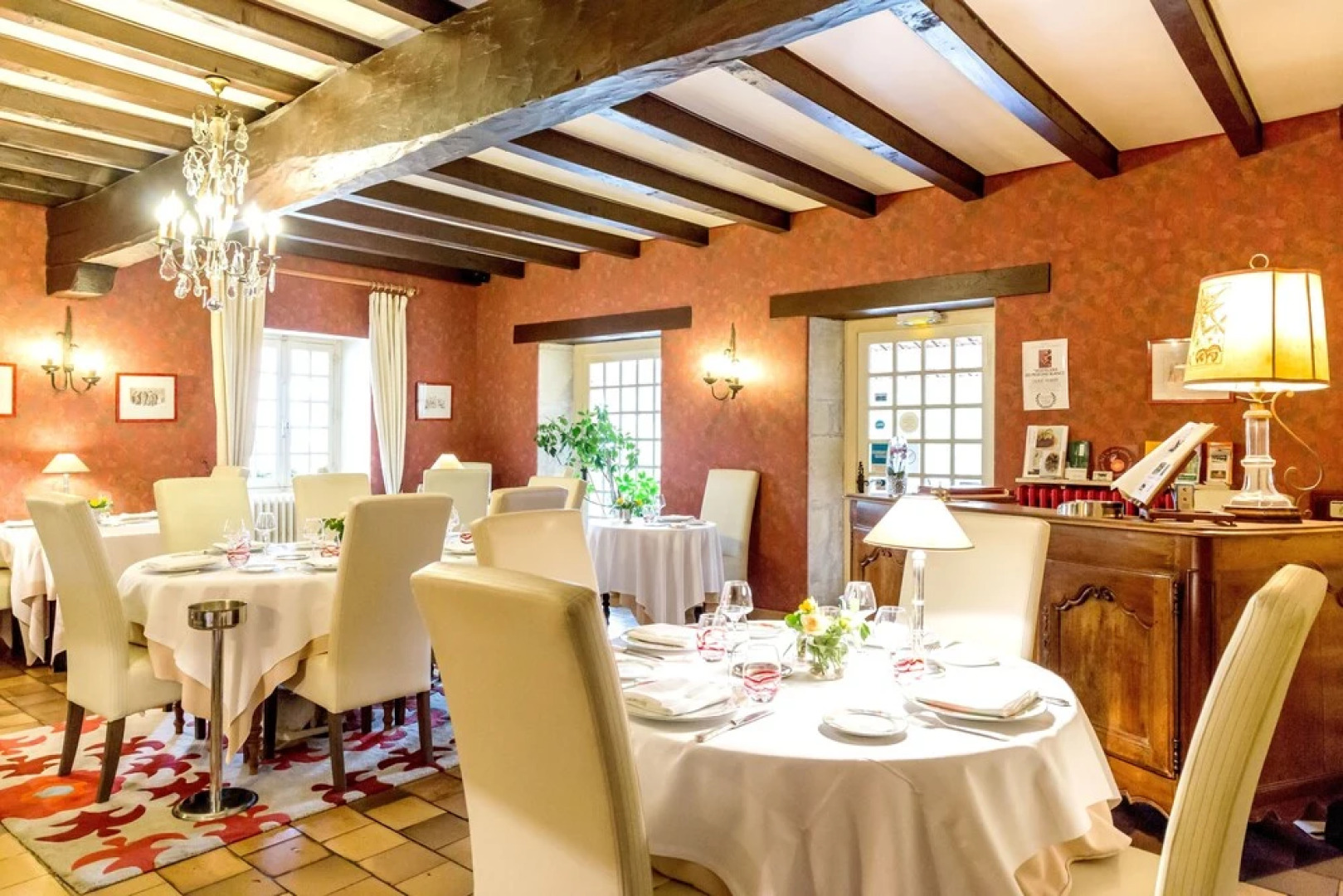 Logis Les Pigeons Blancs