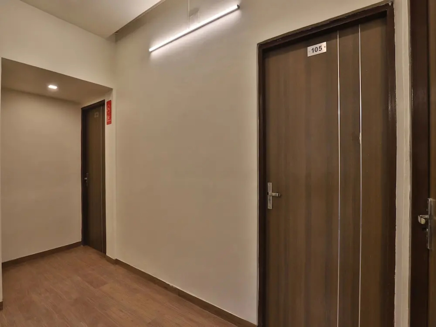 OYO 12147 Hotel Vibrant