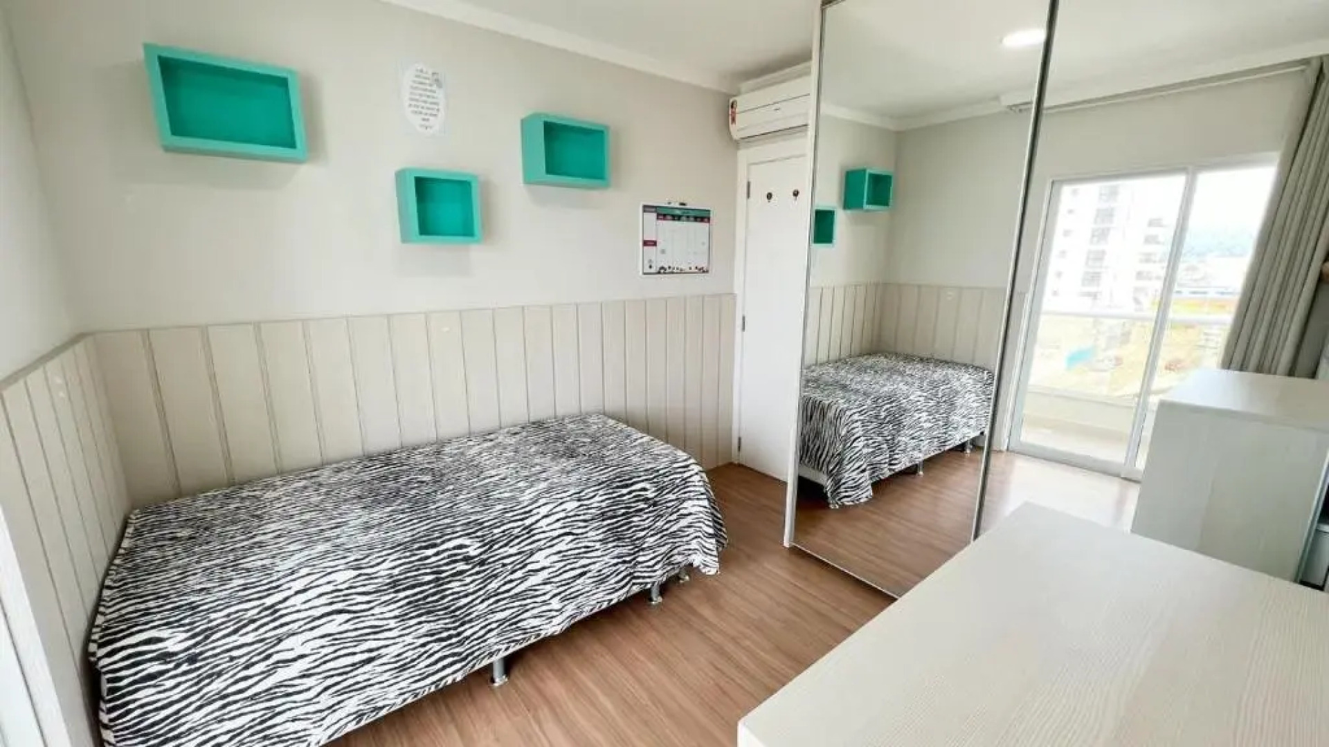 Excelente apartamento 2 suítes em Porto Belo