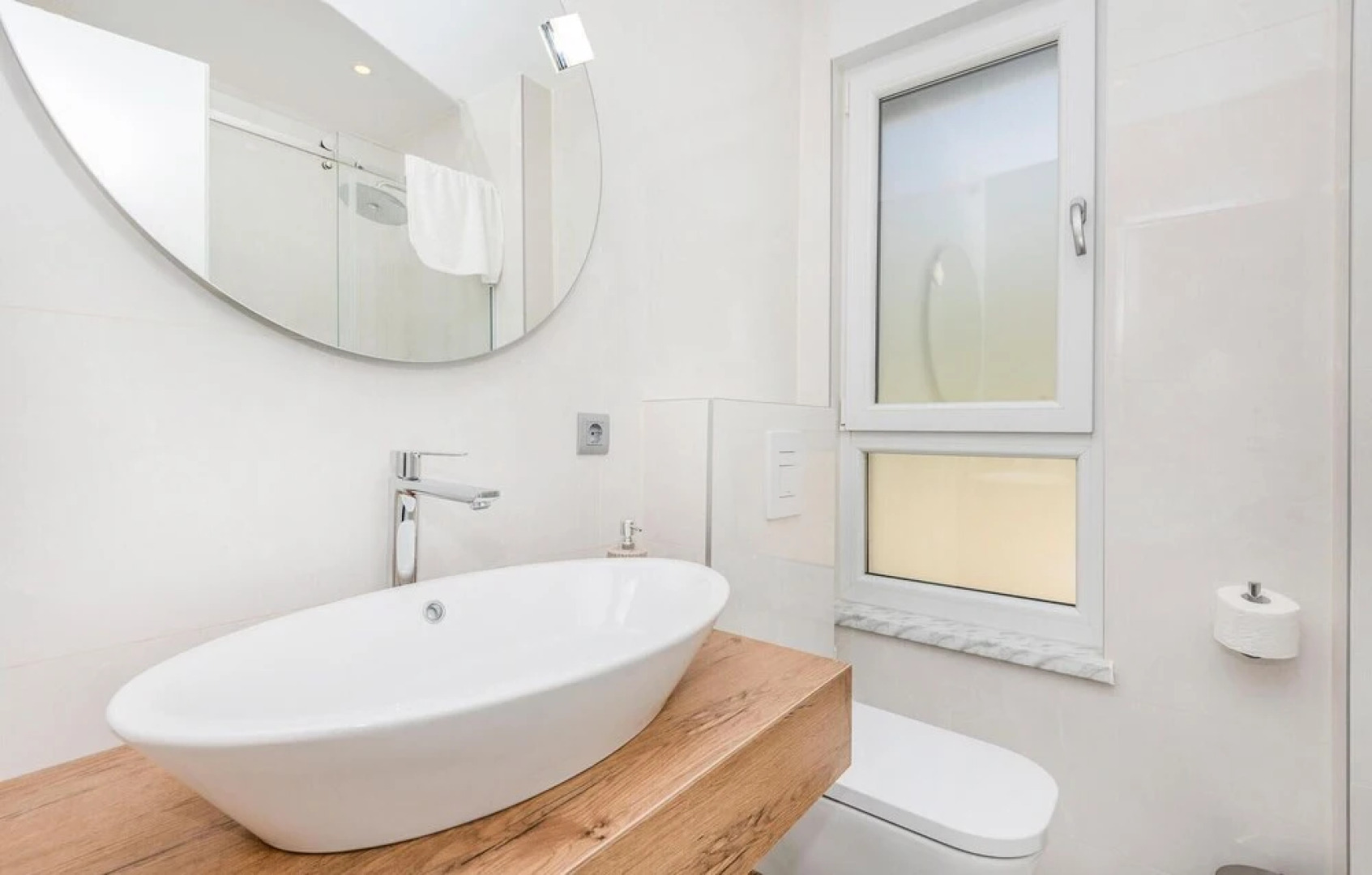 Beautiful Home in Makarska With Outdoor Swimming Pool, Wifi and 3 Bedrooms