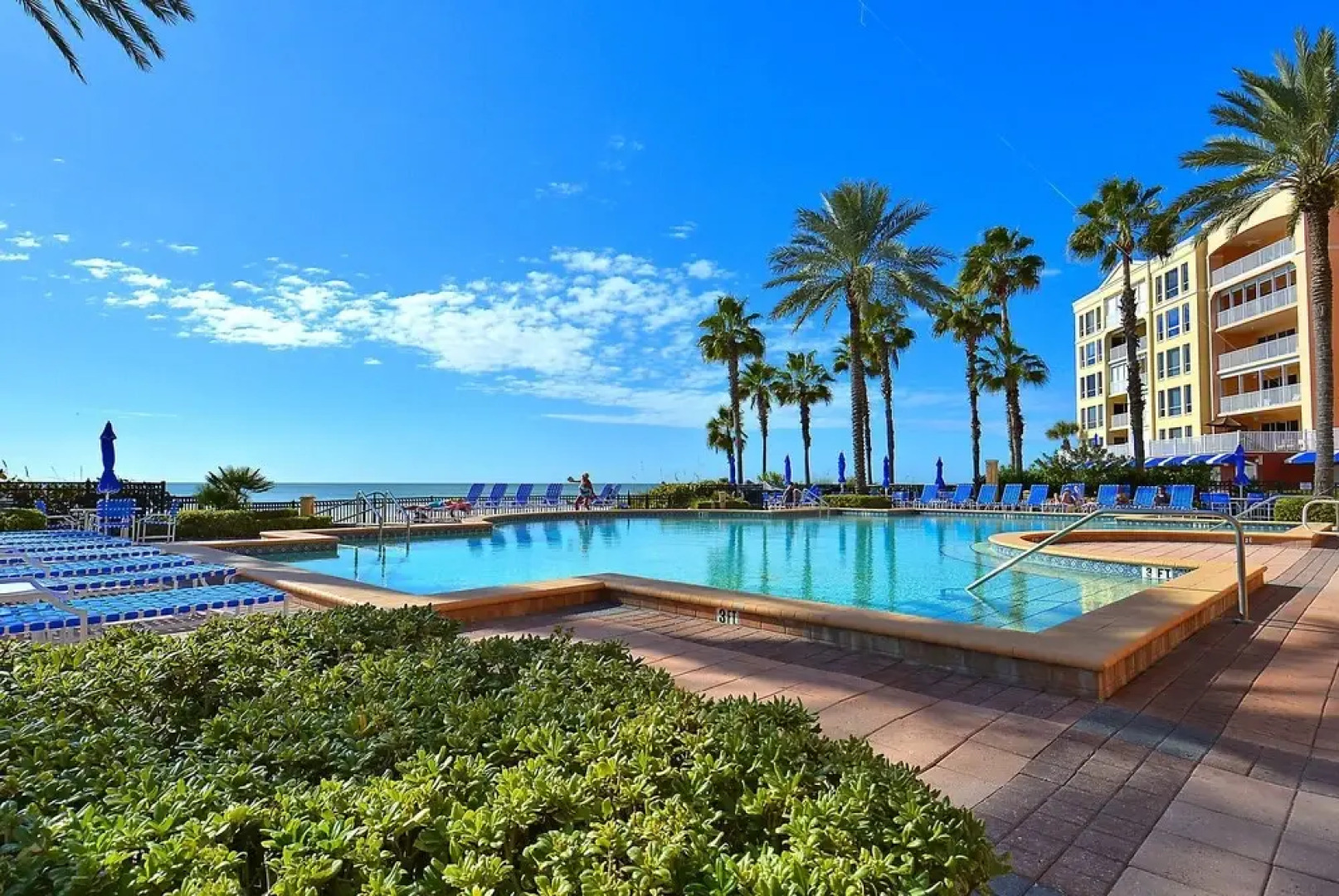 Tides 636 Luxurious Pools/Hot Tubs/Grills-Top Floor Gulf Views