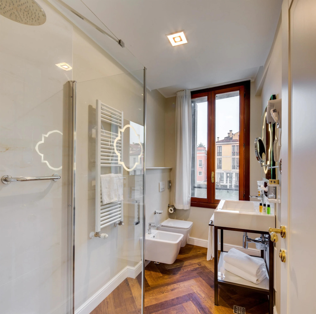 Отель BW Premier Collection CHC Continental Venice